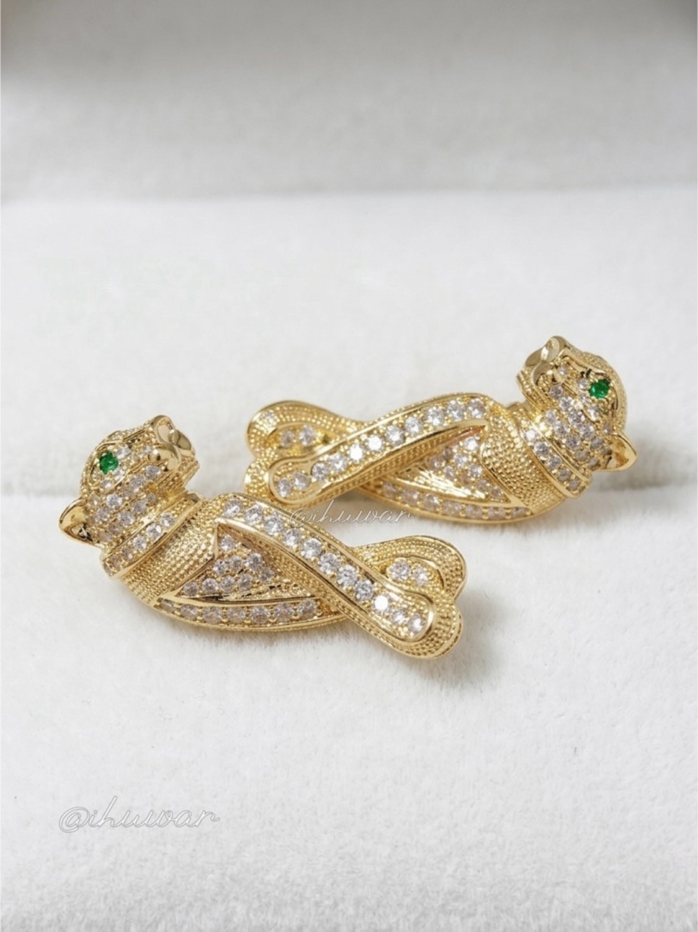 Luxurious 14k Gold Plated Panther Emerald Green Cubic Zirconia Earrings - Picture 3 of 3